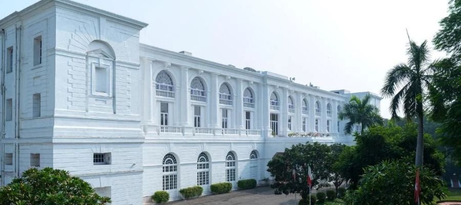 Maidens Hotel Escorts Banner